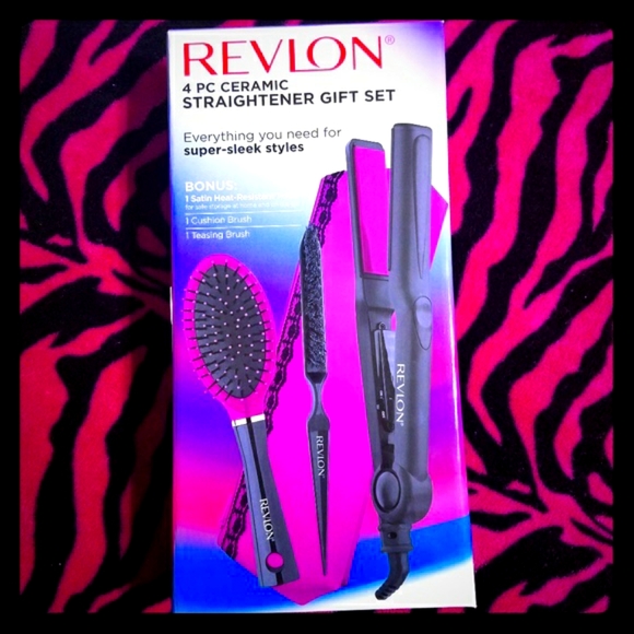 Revlon Accessories - 4 PC Gift Set